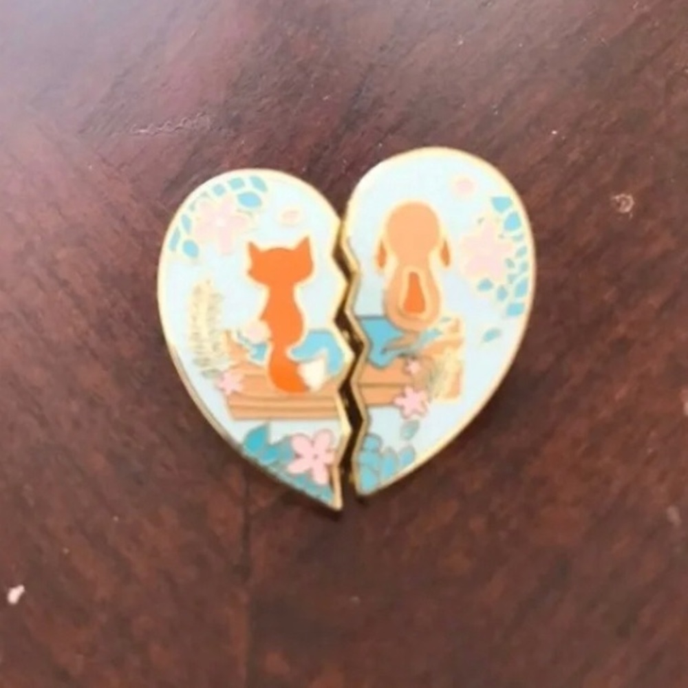 Fox & The Hound Best Friend Pin